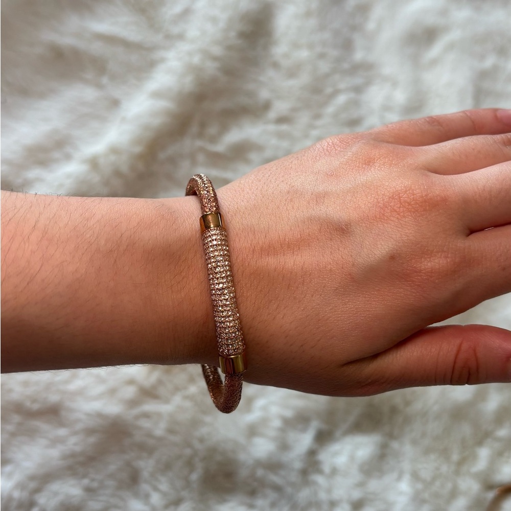 Fossil. Rose-gold crystal bracelet